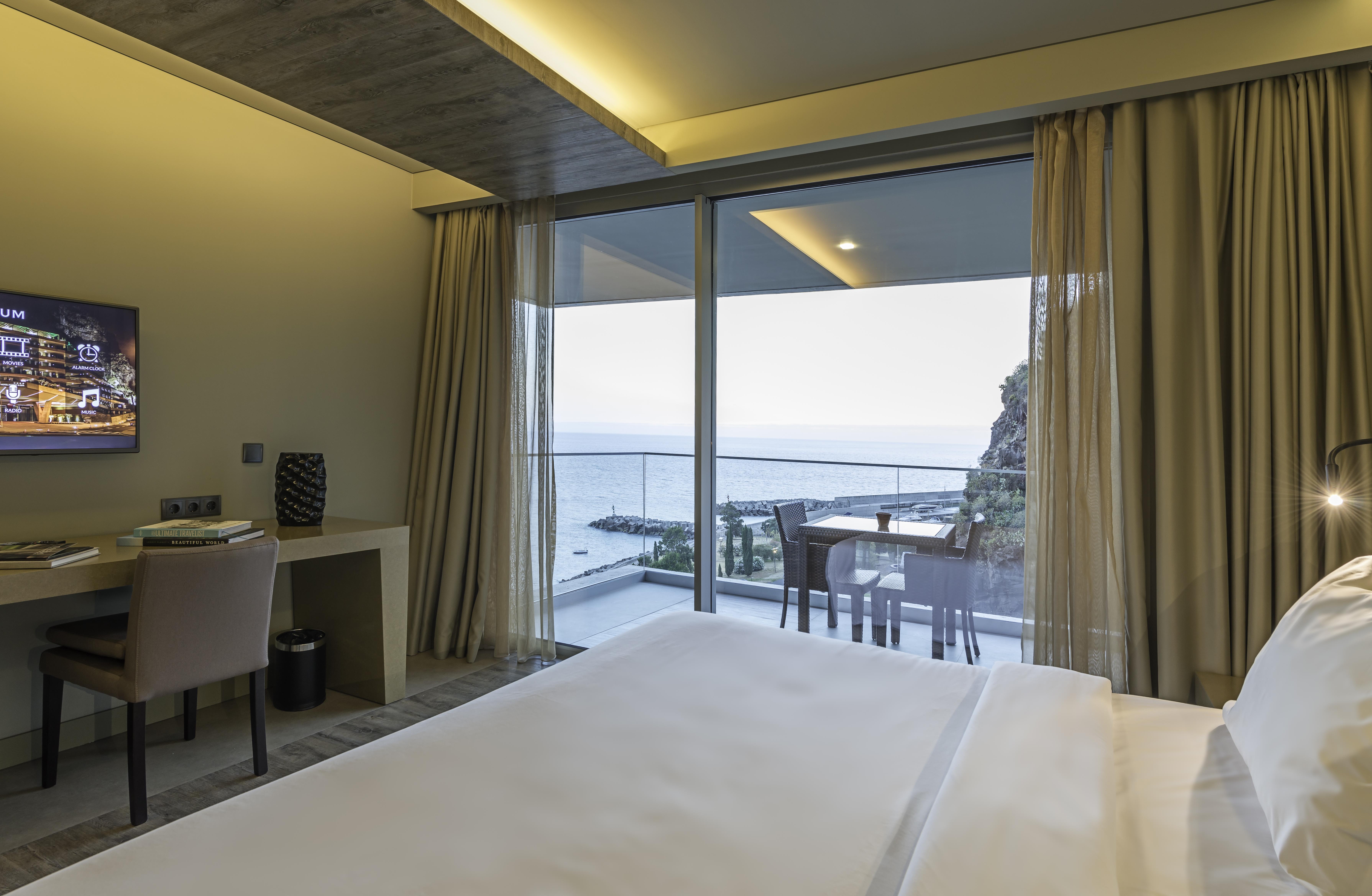 Saccharum - Resort And Spa - Savoy Signature Calheta  Luaran gambar A room at the hotel