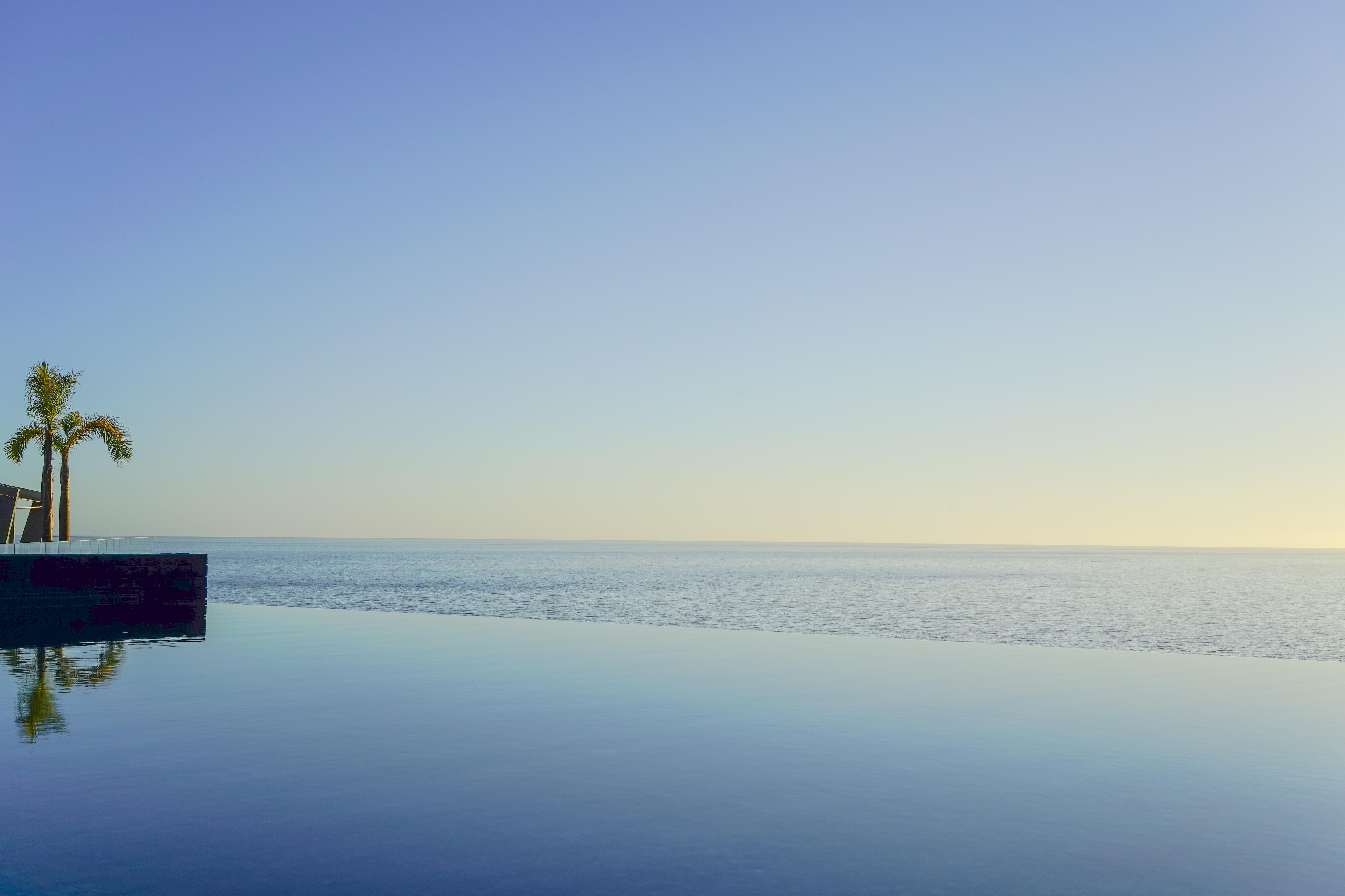 Saccharum - Resort And Spa - Savoy Signature Calheta  Luaran gambar Infinity pool at the Cape
