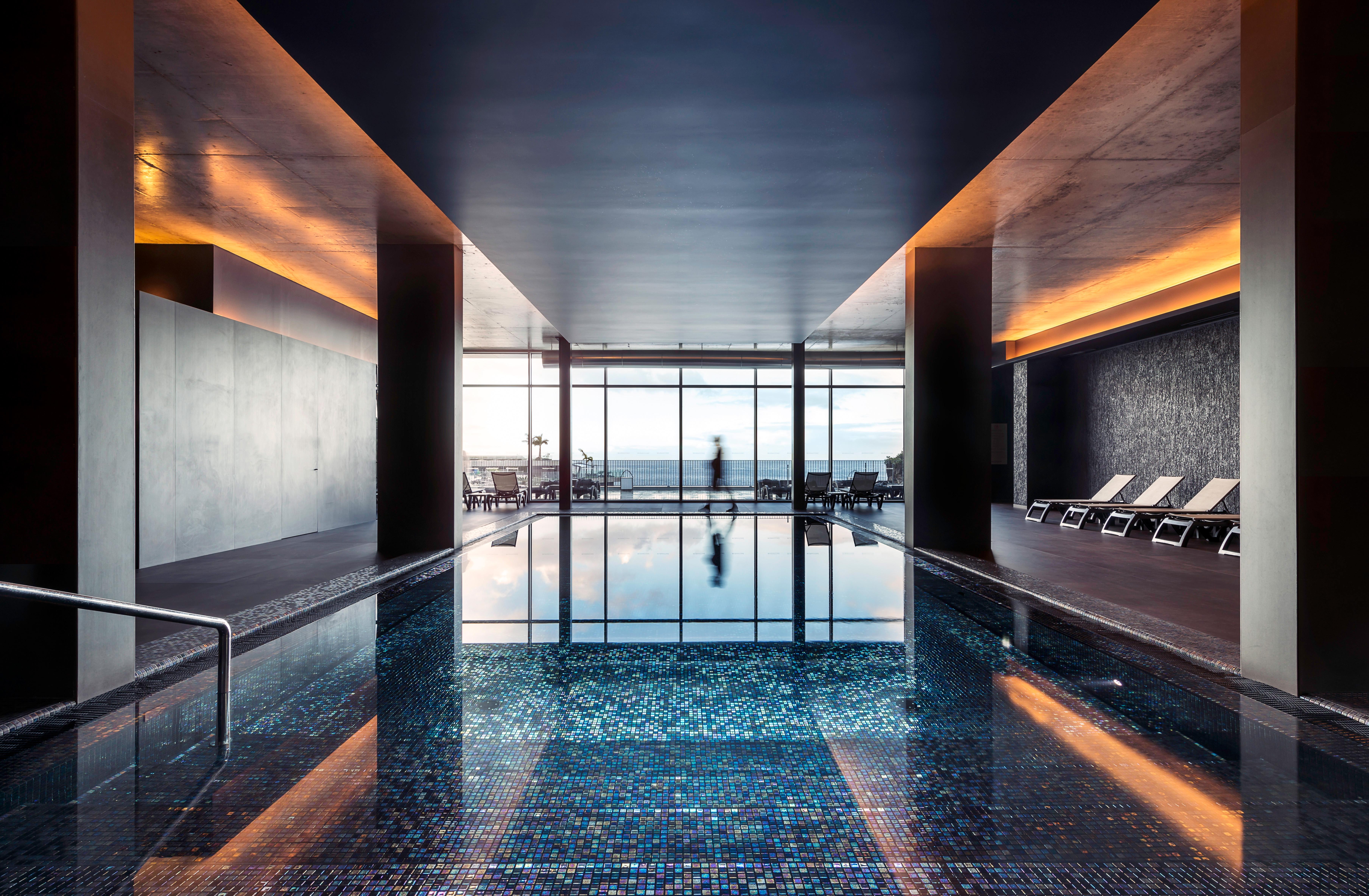 Saccharum - Resort And Spa - Savoy Signature Calheta  Luaran gambar The pool at The Landmark