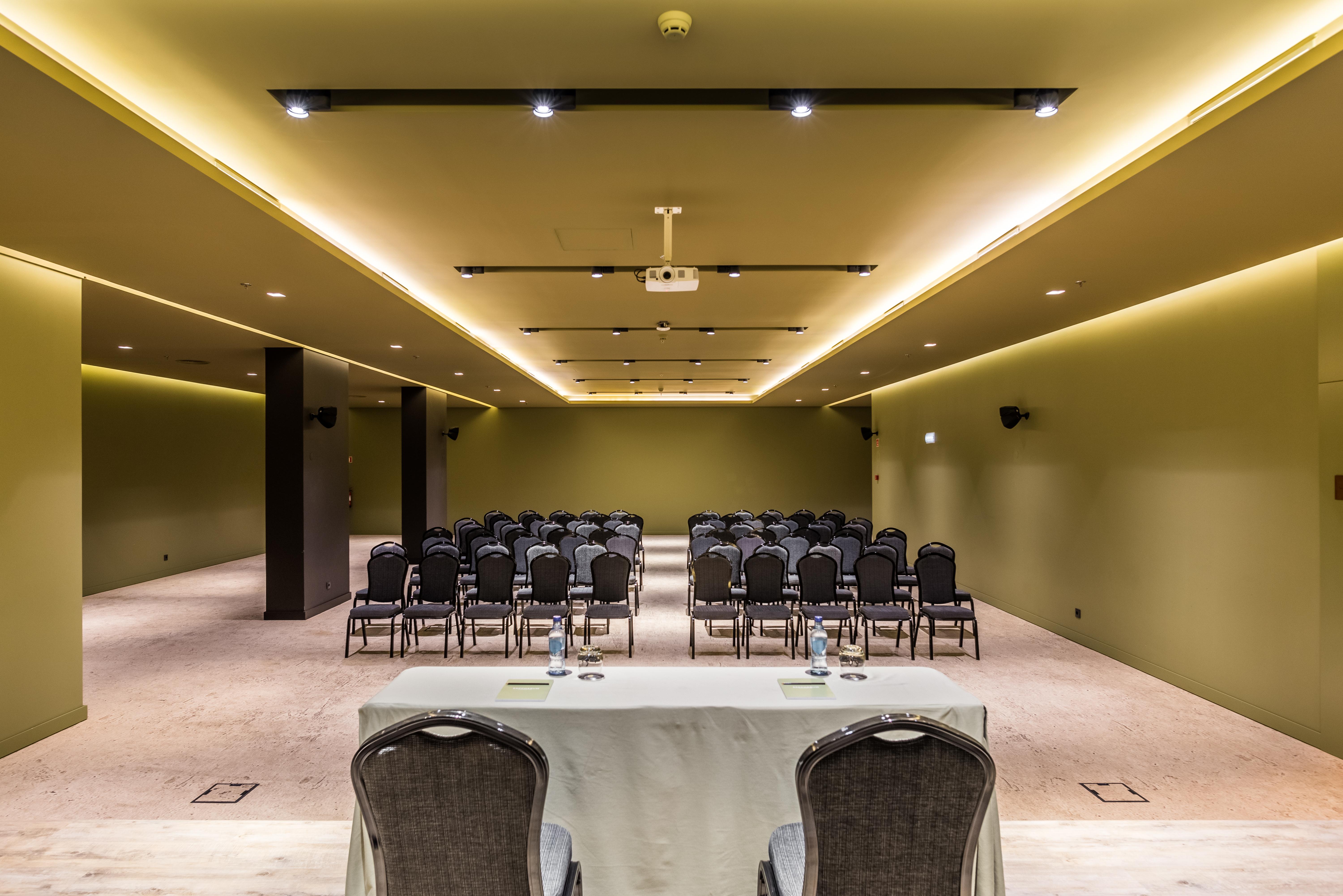 Saccharum - Resort And Spa - Savoy Signature Calheta  Luaran gambar Meeting room