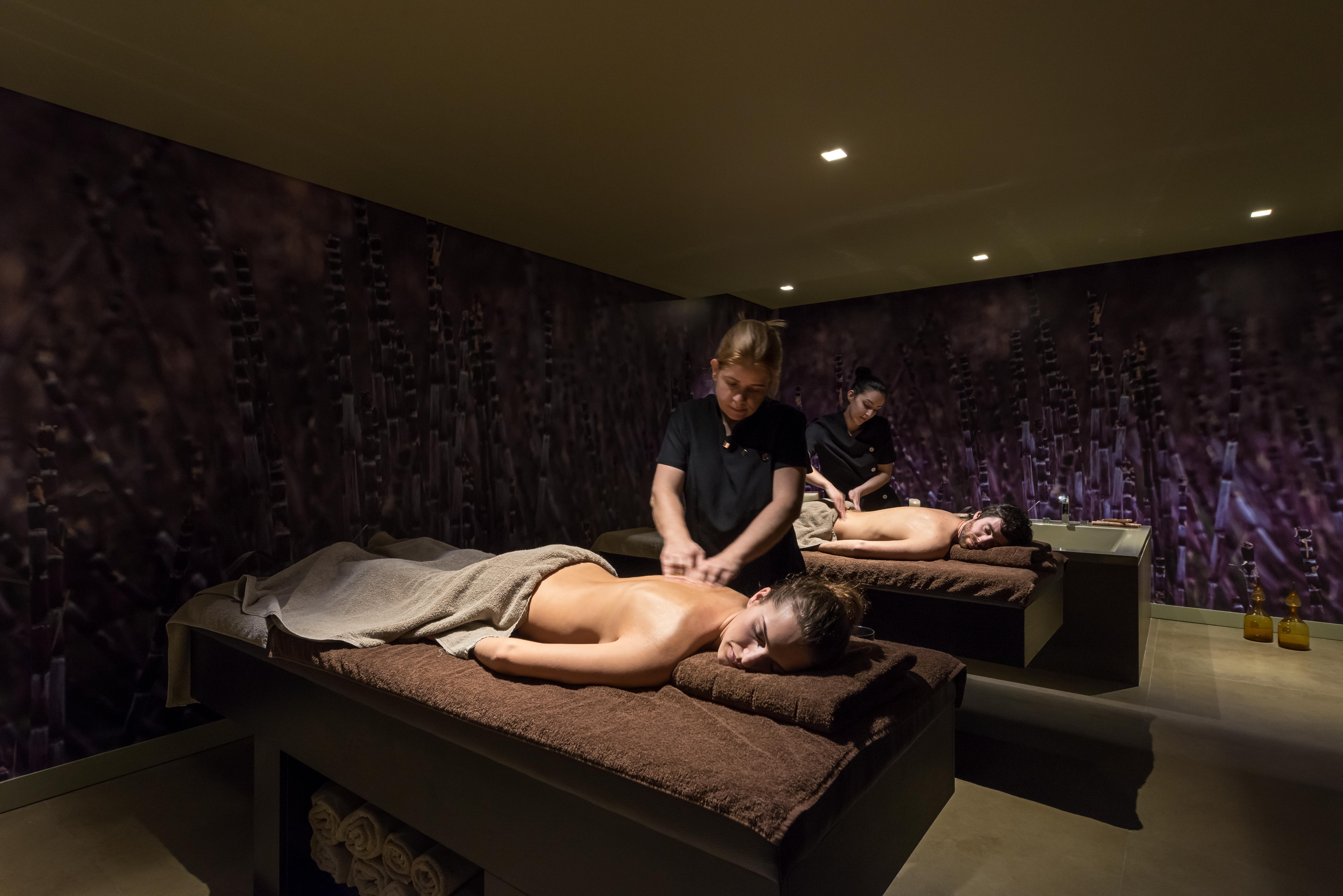 Saccharum - Resort And Spa - Savoy Signature Calheta  Luaran gambar Massage at a spa
