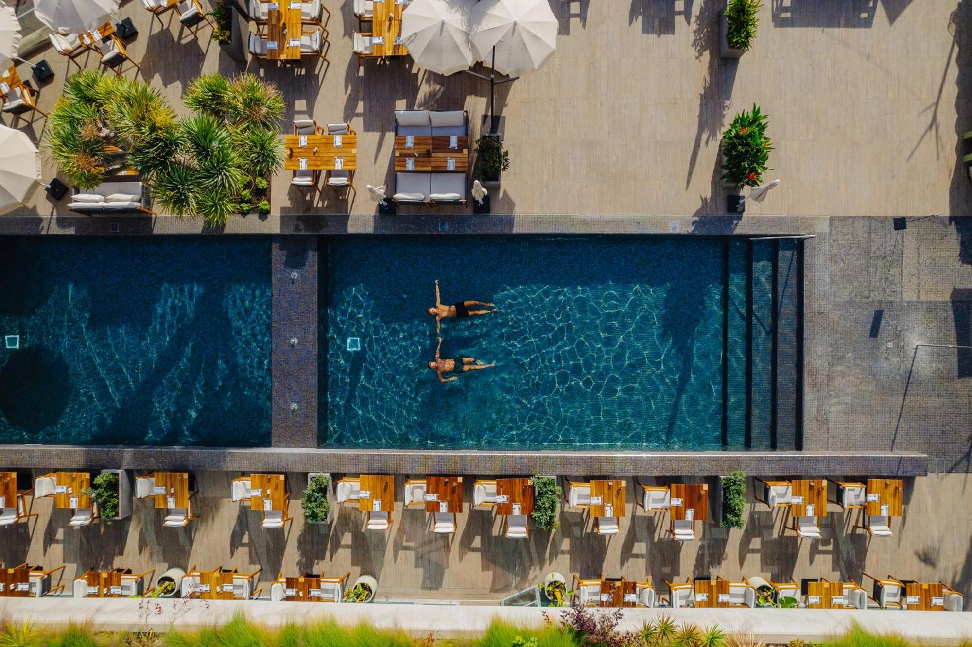 Saccharum - Resort And Spa - Savoy Signature Calheta  Luaran gambar The pool at the 1011 Hotel