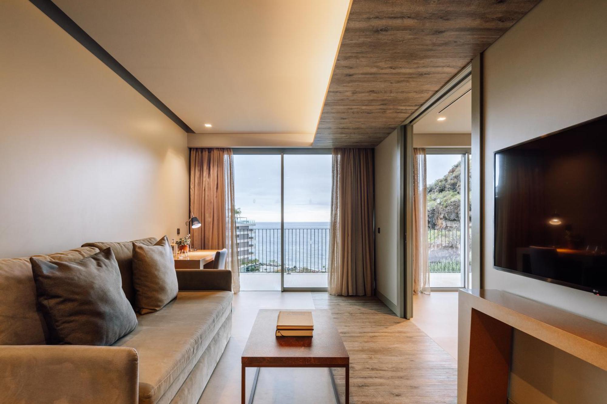 Saccharum - Resort And Spa - Savoy Signature Calheta  Luaran gambar A room at the hotel