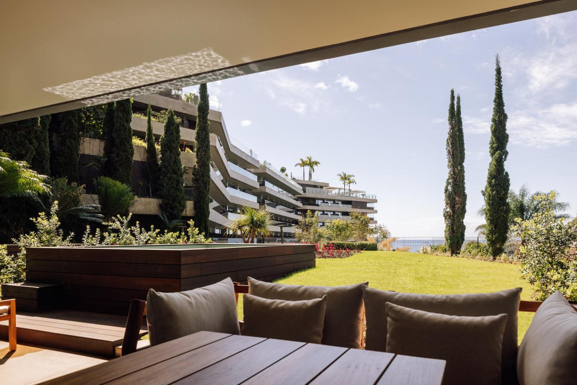 Saccharum - Resort And Spa - Savoy Signature Calheta  Luaran gambar View of the complex