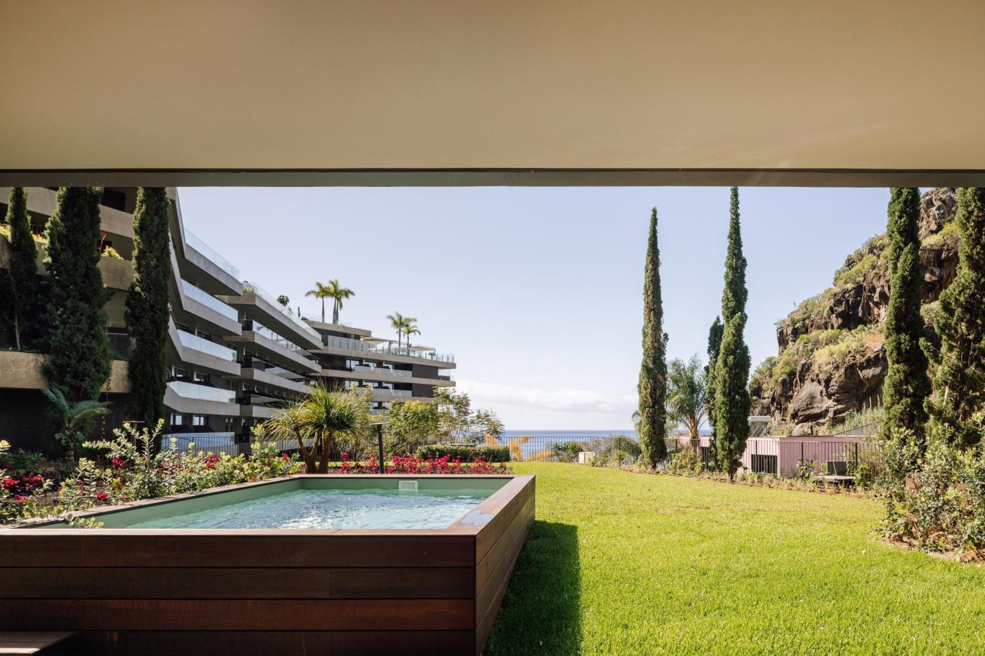 Saccharum - Resort And Spa - Savoy Signature Calheta  Luaran gambar The hotel's pool