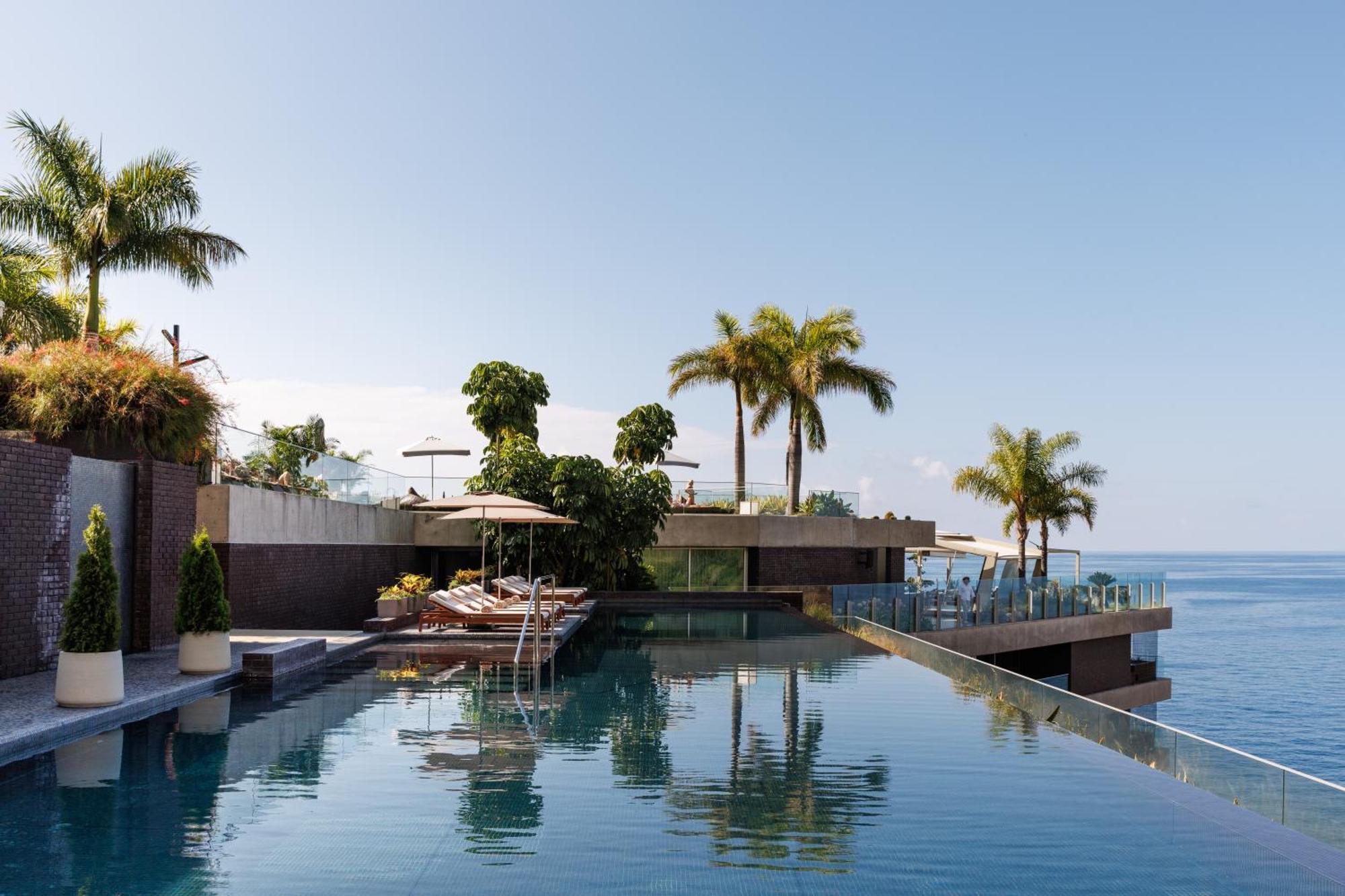 Saccharum - Resort And Spa - Savoy Signature Calheta  Luaran gambar The pool at the hotel