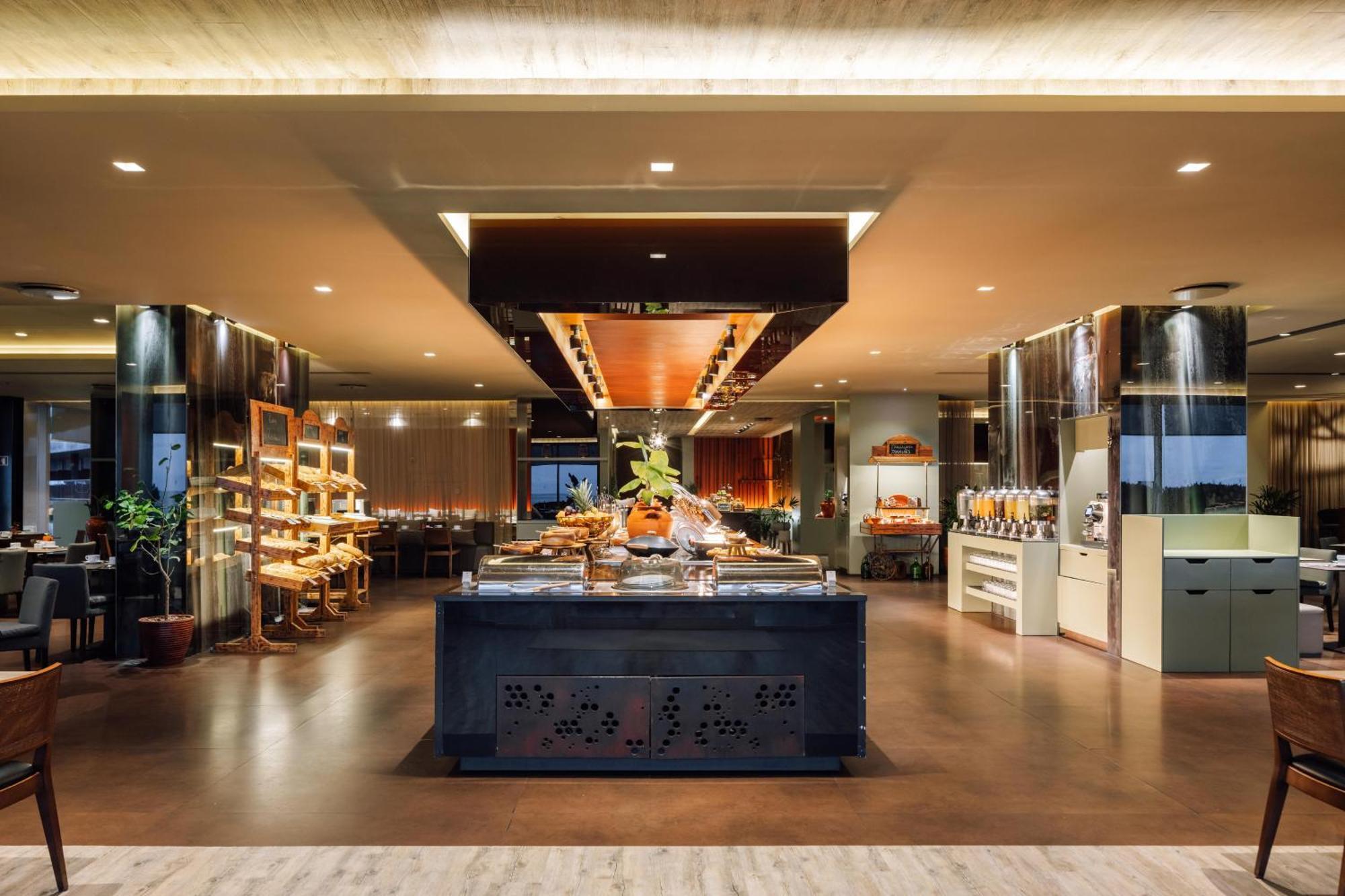 Saccharum - Resort And Spa - Savoy Signature Calheta  Luaran gambar The Club at KLIA